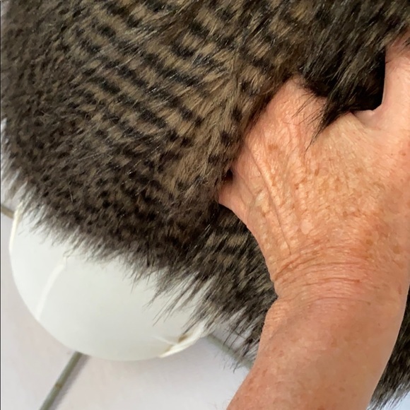 Jack by BB Dakota Stripe faux fur vest sz M - Picture 4 of 9